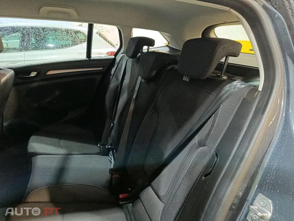 Renault Mégane Sport Tourer 1.5 Blue dCi Equilibre EDC