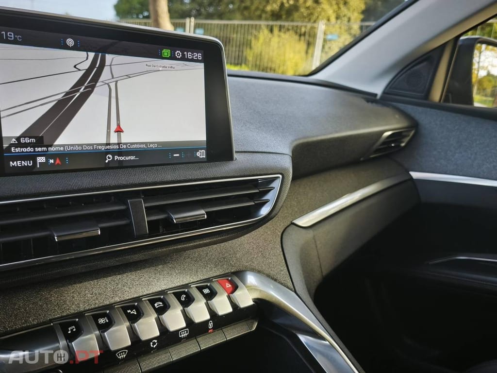 Peugeot 5008 1.5 BlueHDi Allure Pack EAT8