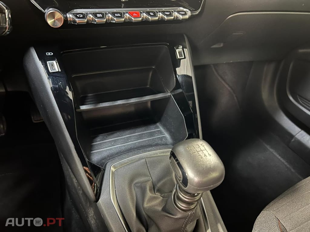 Peugeot 2008 1.2 PureTech 100cv Active Pack