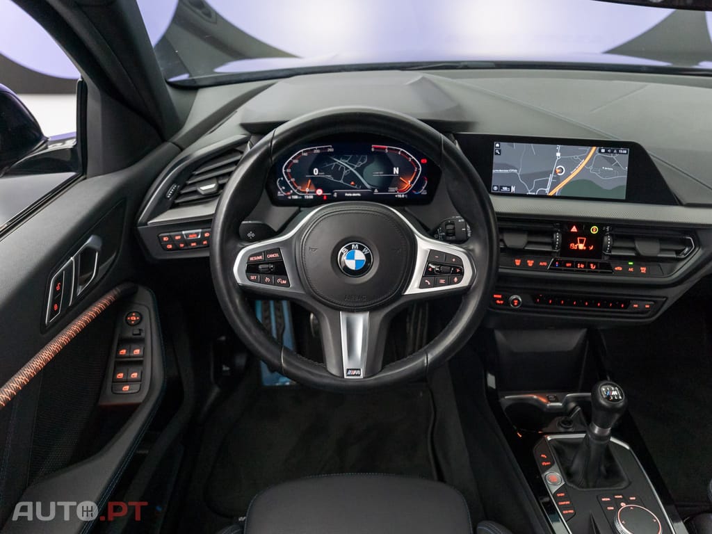 BMW 116 d Pack Desportivo M