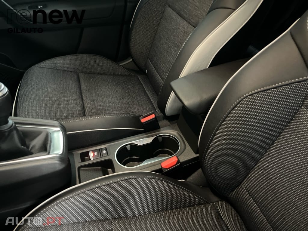 Renault Captur TECHNO