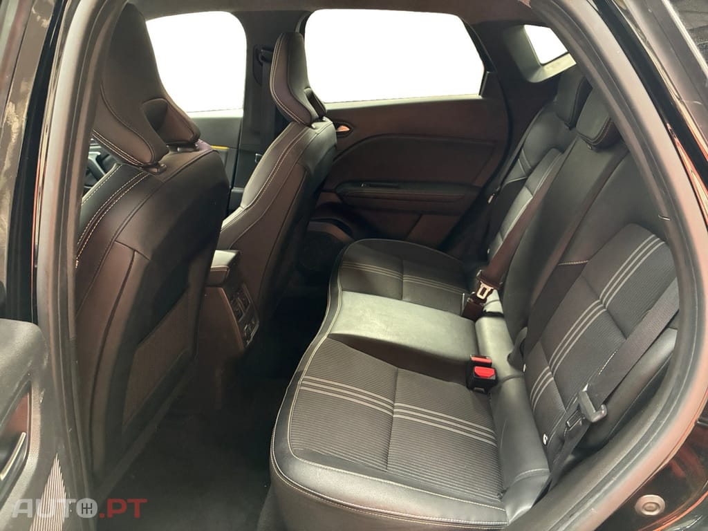 Renault Captur 1.6 E-Tech Full Hybrid Engineered