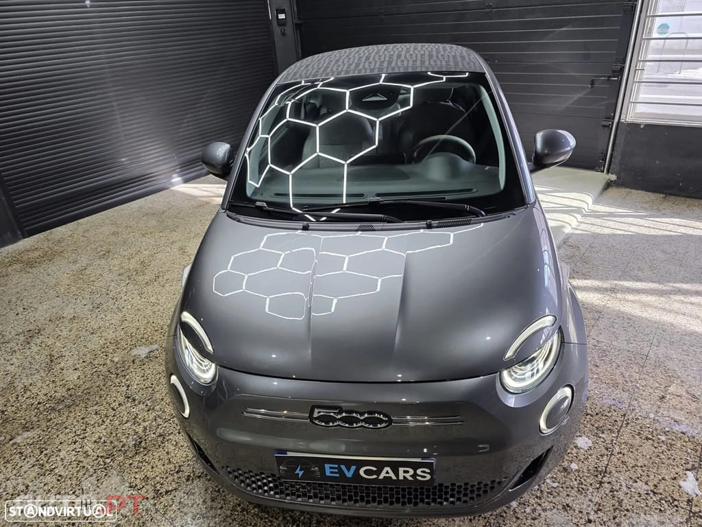 Fiat 500e La Prima