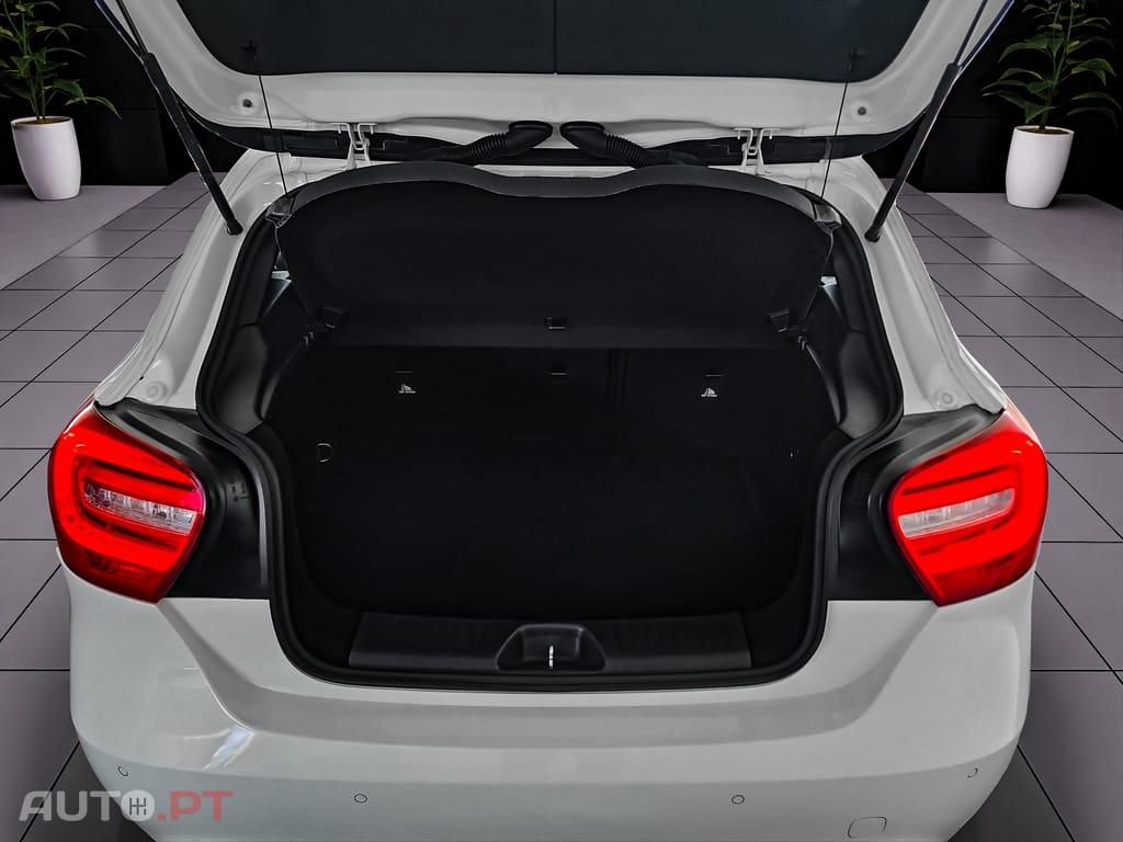 Mercedes-Benz A 180 d Urban