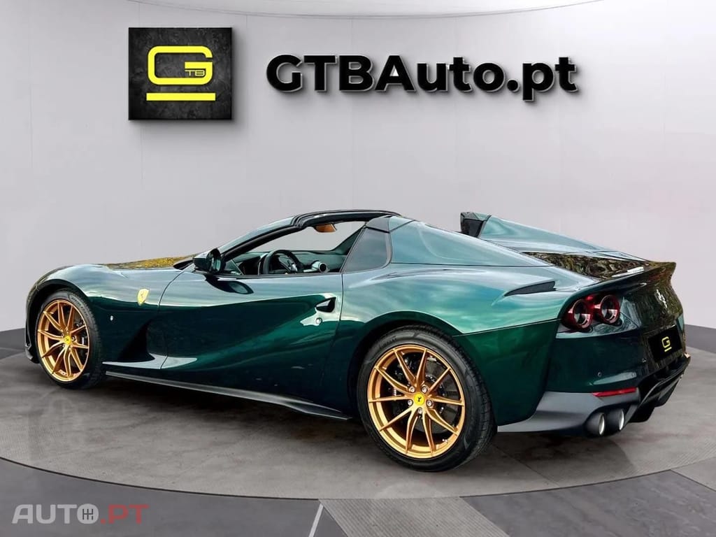 Ferrari 812 Spider 