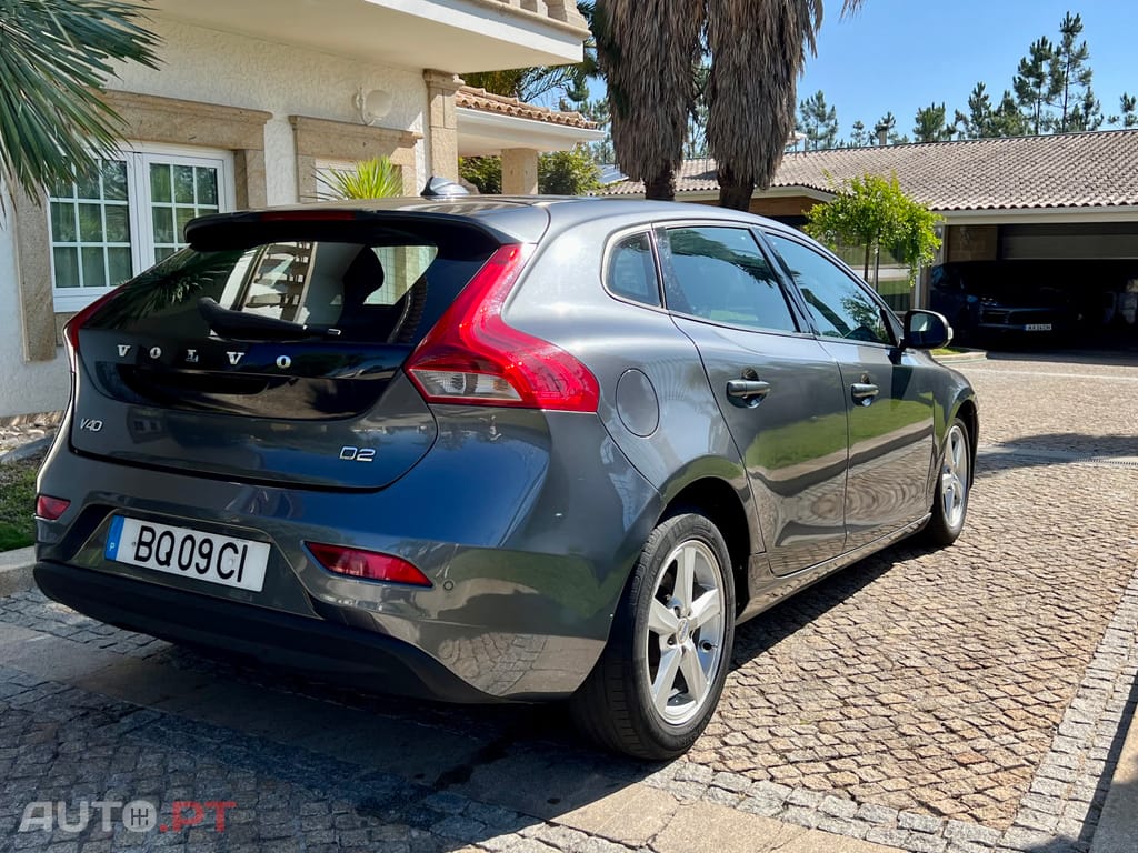 Volvo V40 1.6 diesel caixa automática