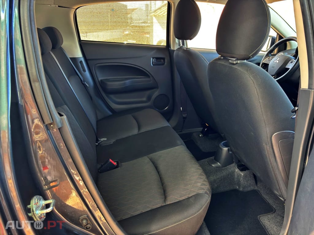 Mitsubishi Space Star 1.2 Intense Connect Edition