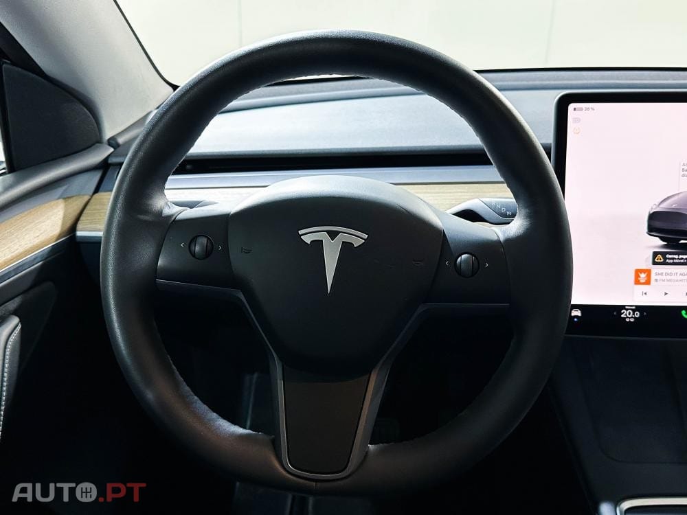 Tesla Model Y Long Range Dual Motor AWD