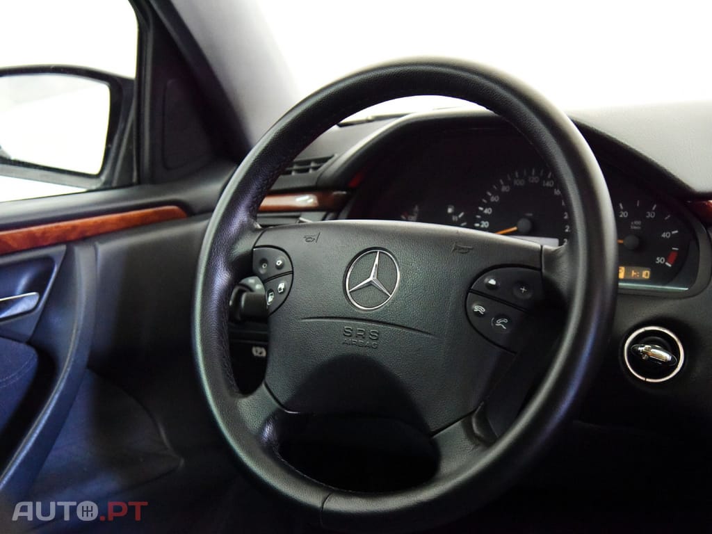 Mercedes-Benz E 220 CDI STATION AUTOMATICA