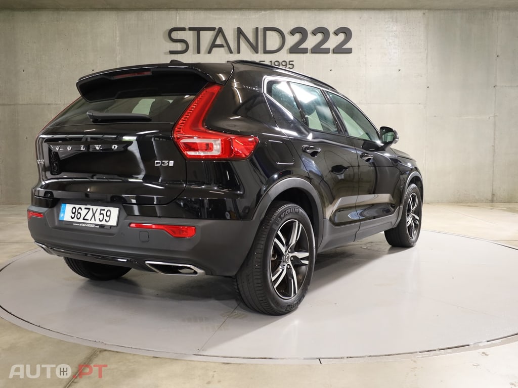 Volvo XC40 2.0 D3 R-Design