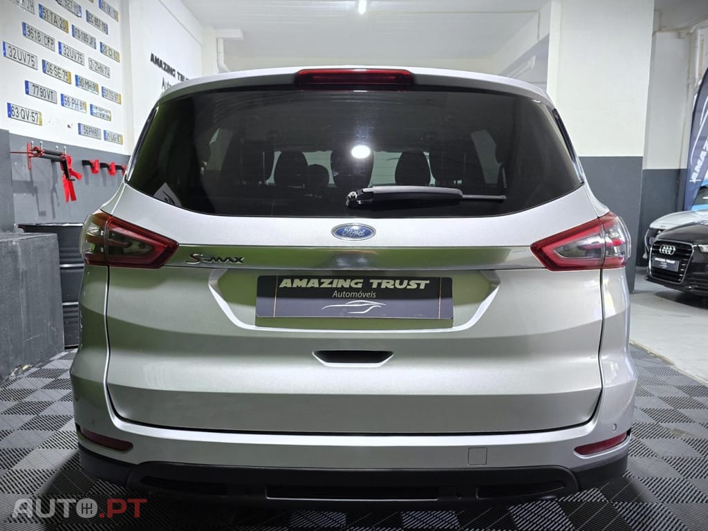 Ford S-Max 2.0 TDCi Titanium