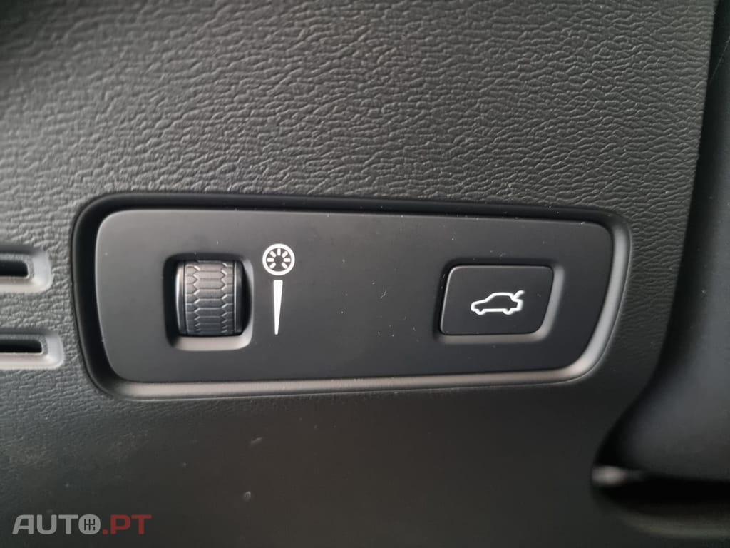 Volvo XC40 2.0 D3 Momentum Plus Geartronic
