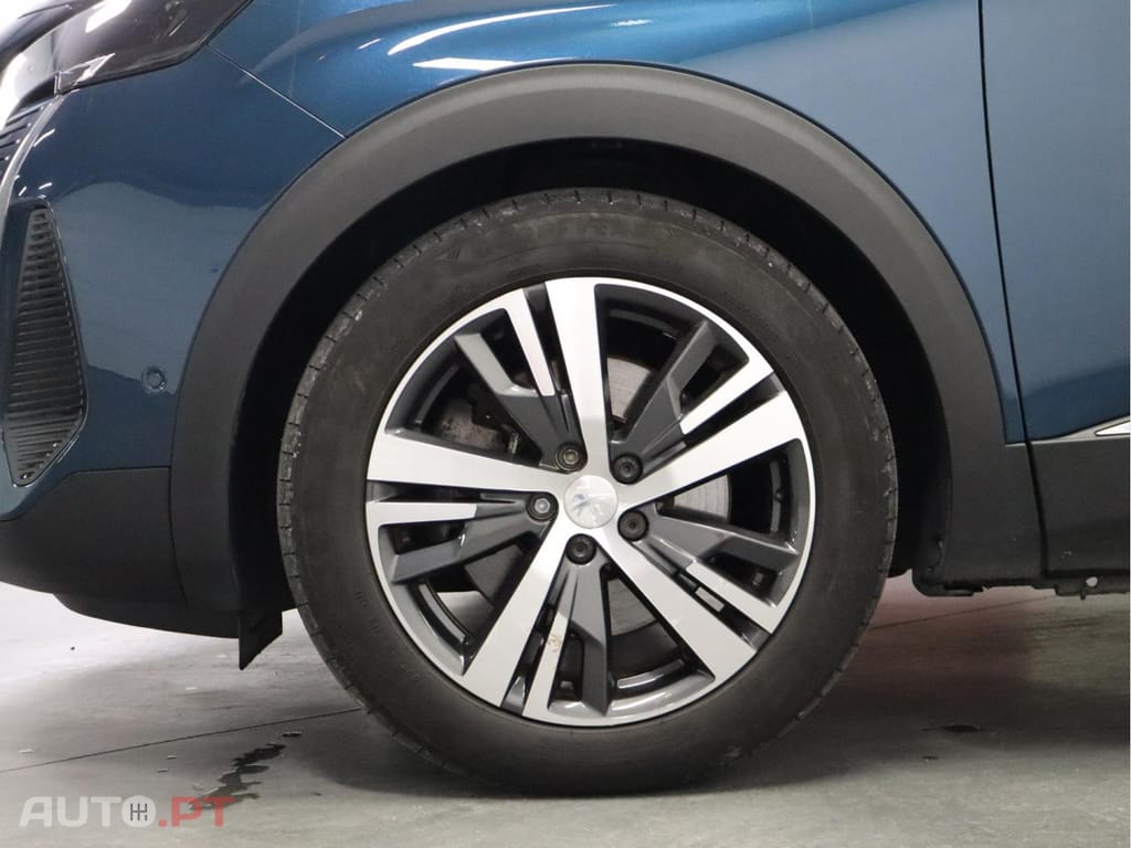 Peugeot 3008 1.6 Hybrid Allure e-EAT8