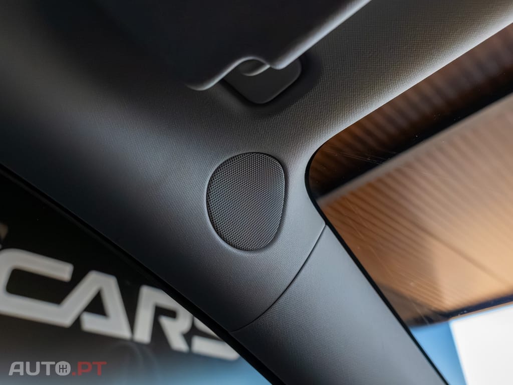 Tesla Model Y Performance Tração Integral