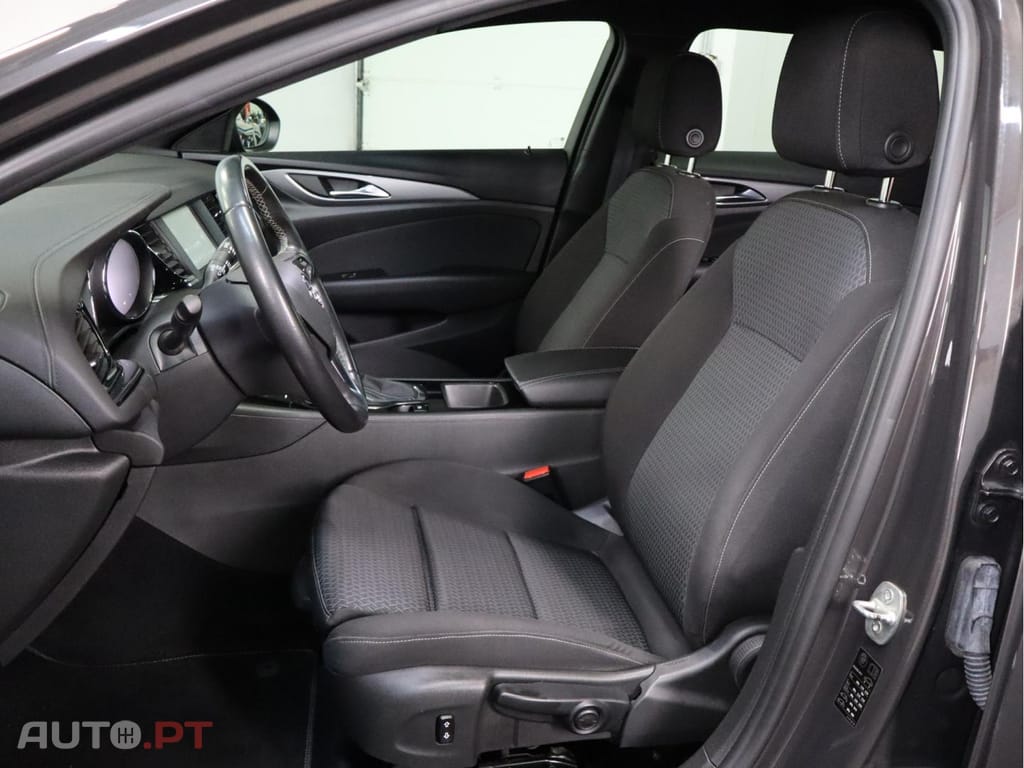 Opel Insignia 1.5  Business Edition ST