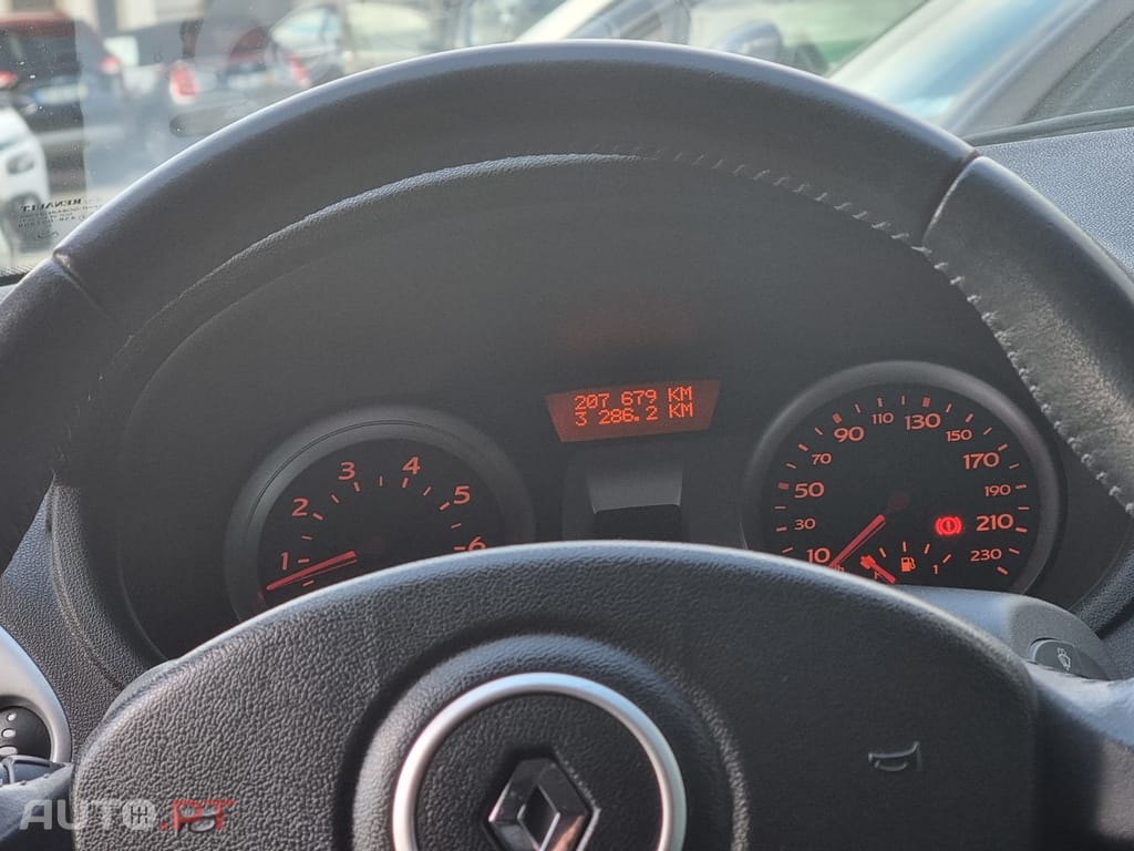Renault Clio 1.2 16V Confort
