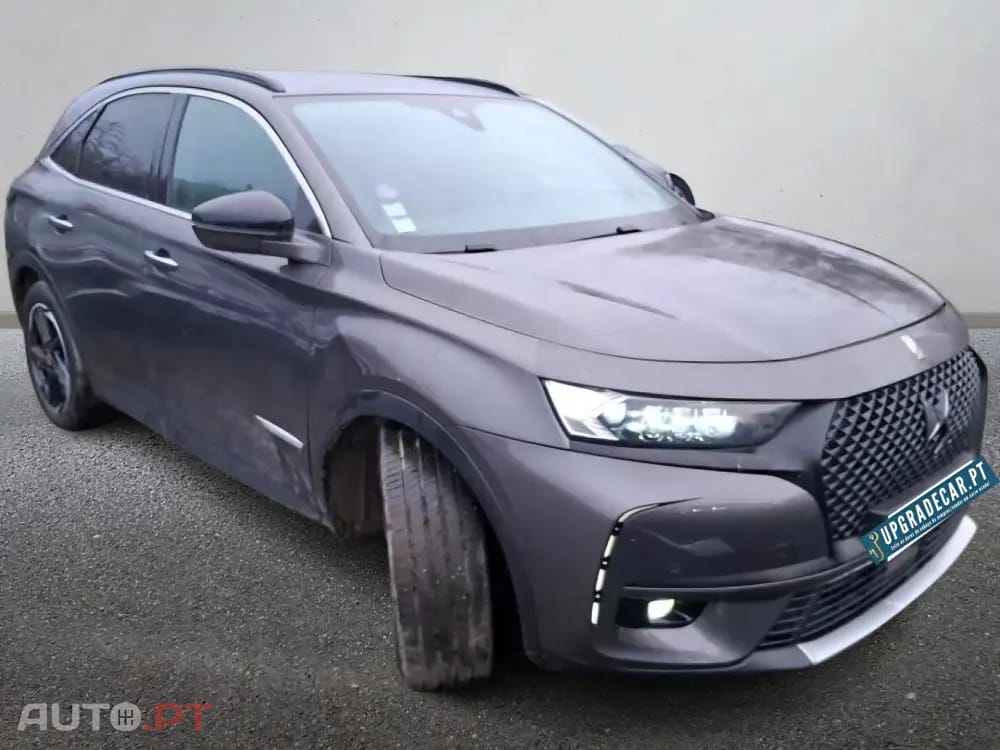DS DS7 Crossback E-Tense Performance Line EAT8