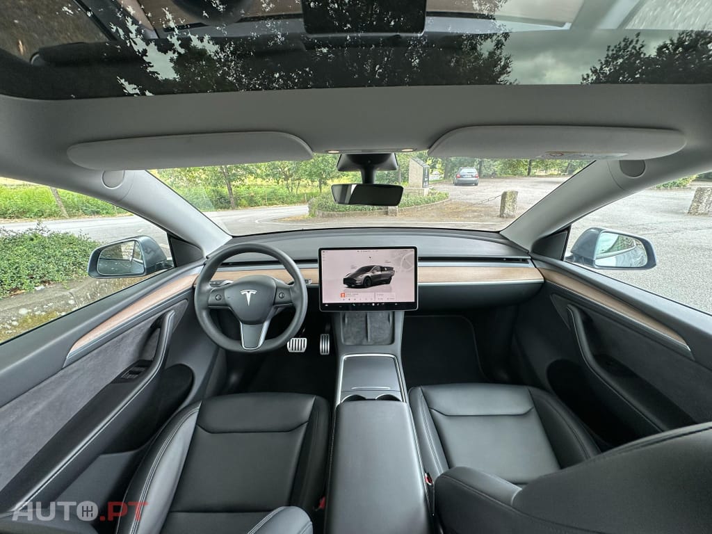 Tesla Model Y Performance Tração Integral