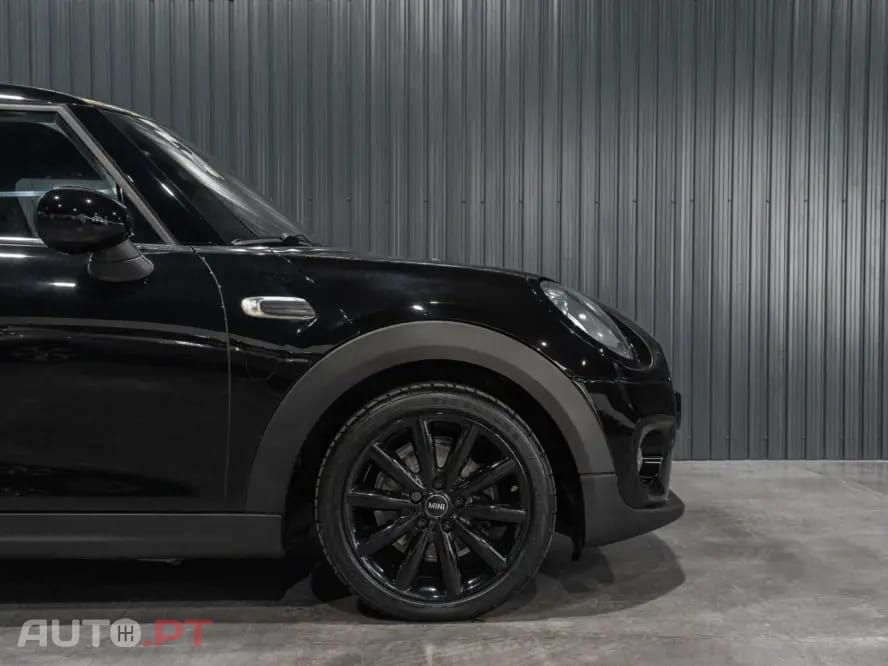 MINI Cooper Cooper D