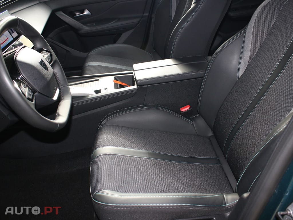 Peugeot 308 SW 1.2 PureTech Allure EAT8