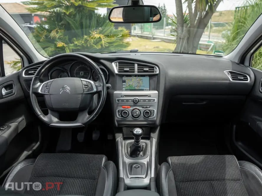 Citroen C4 PureTech 130 Stop & Start Shine