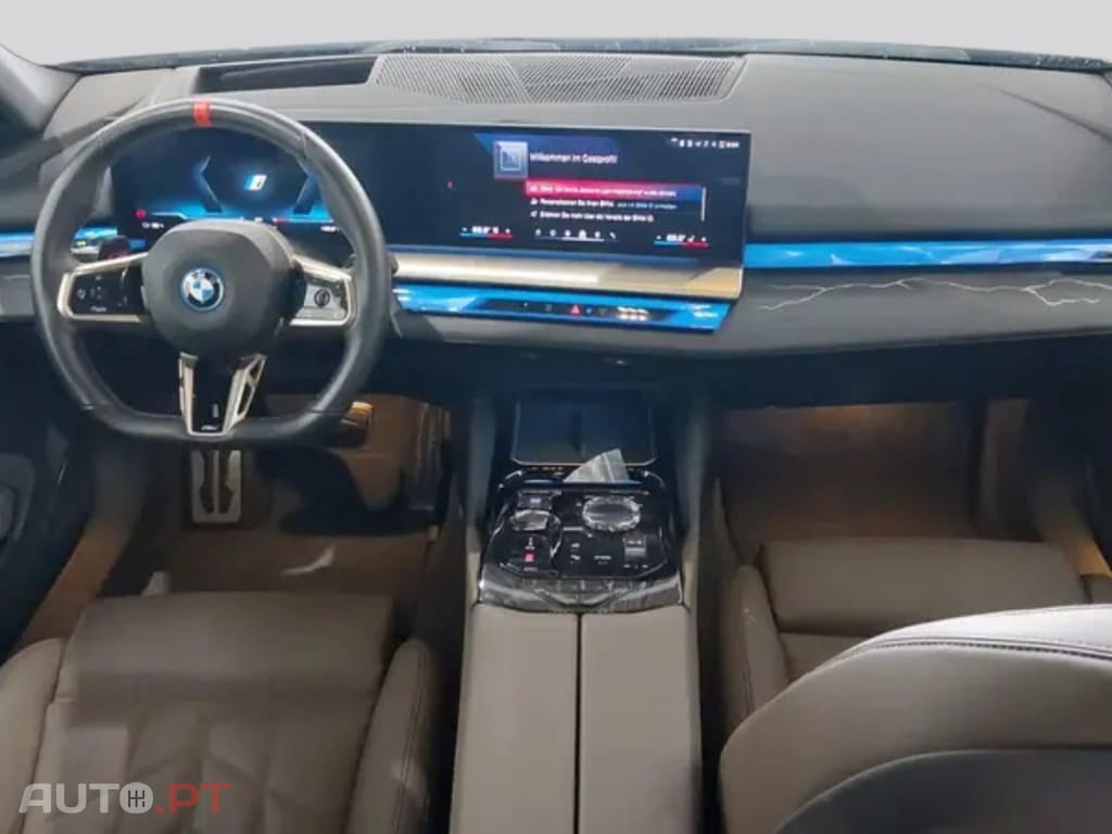 BMW i5 I.V.A DEDUTIVEL M60 LIMOUSINE xDRIVE ICONIC