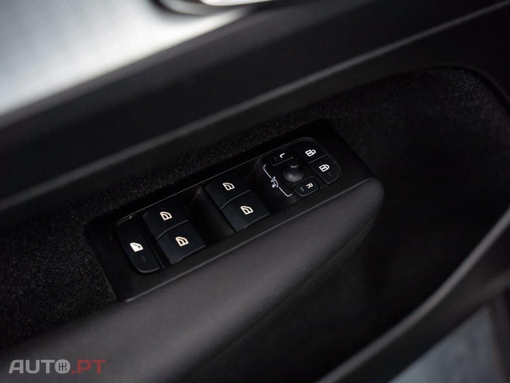 Volvo XC40 1.5 T5 PHEV Inscription Expression