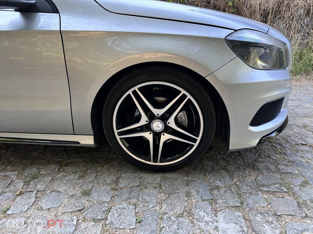 Mercedes-Benz A 180 d AMG Line