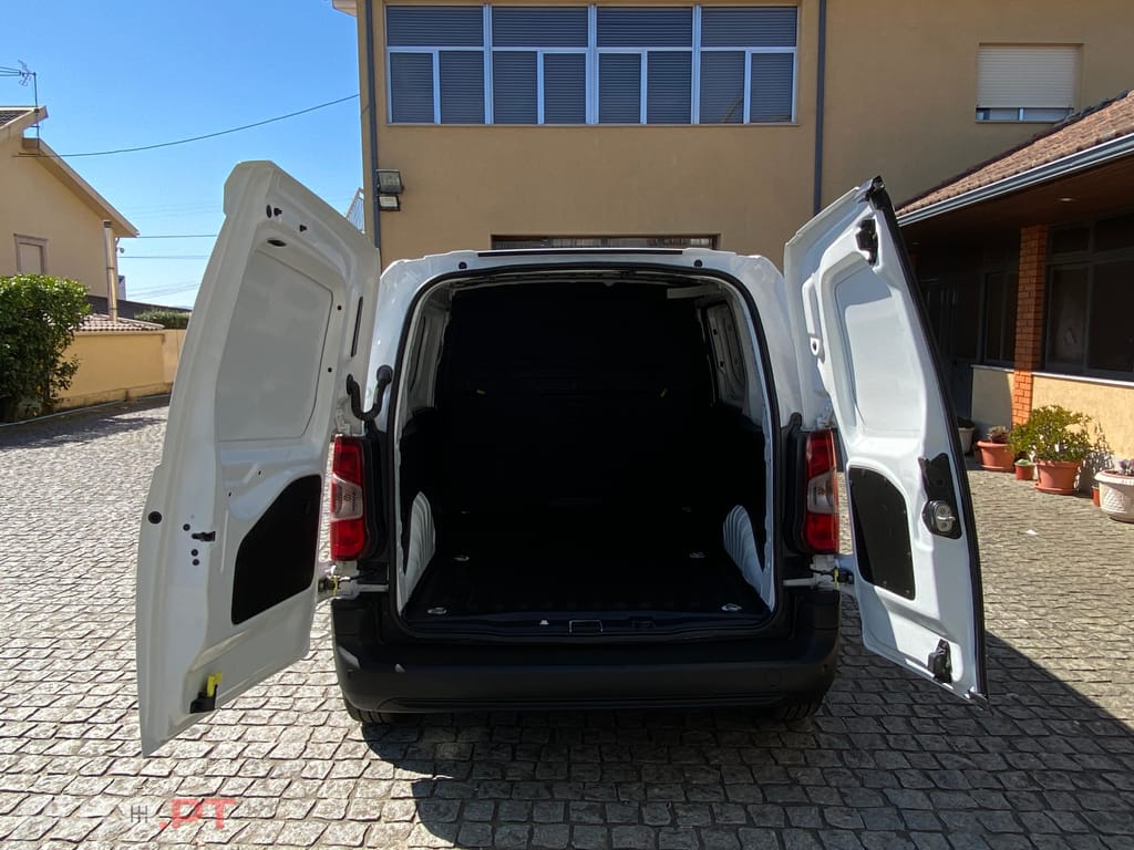 Peugeot Partner 1.6 HDI L1  100cv Carplay  Nacional