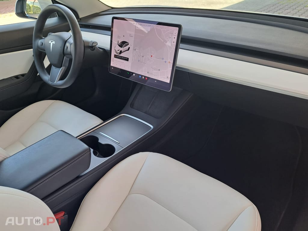 Tesla Model 3 Long-Range Dual Motor AWD