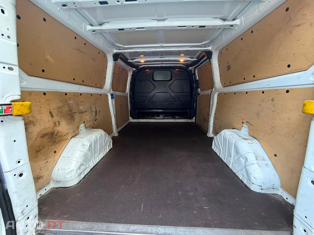 Ford Transit Custom LONGA