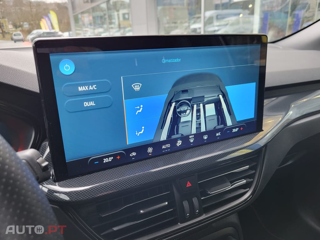 Ford Focus 1.0 EcoBoost MHEV ST-Line X