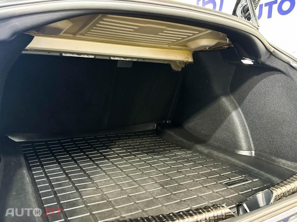 Tesla Model 3 Long Range AWD Dual Motor