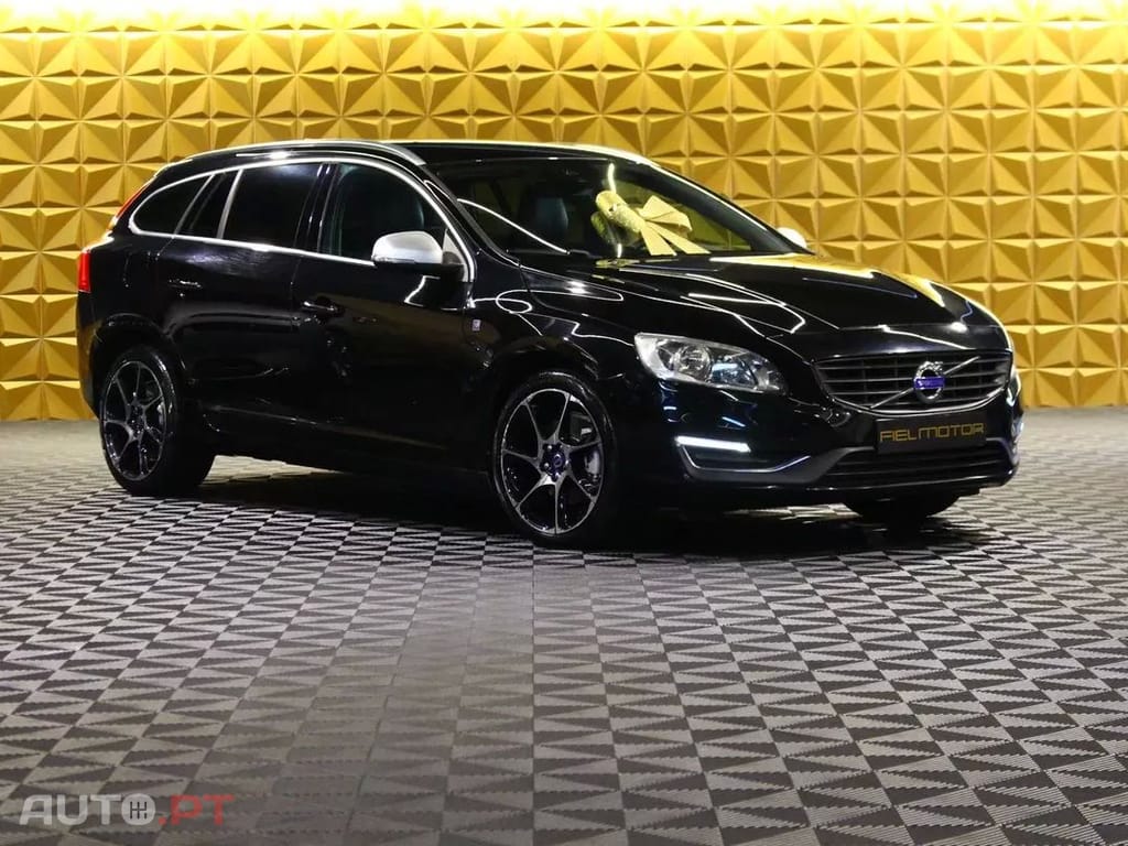 Volvo V60 2.0 D2 Momentum Drive