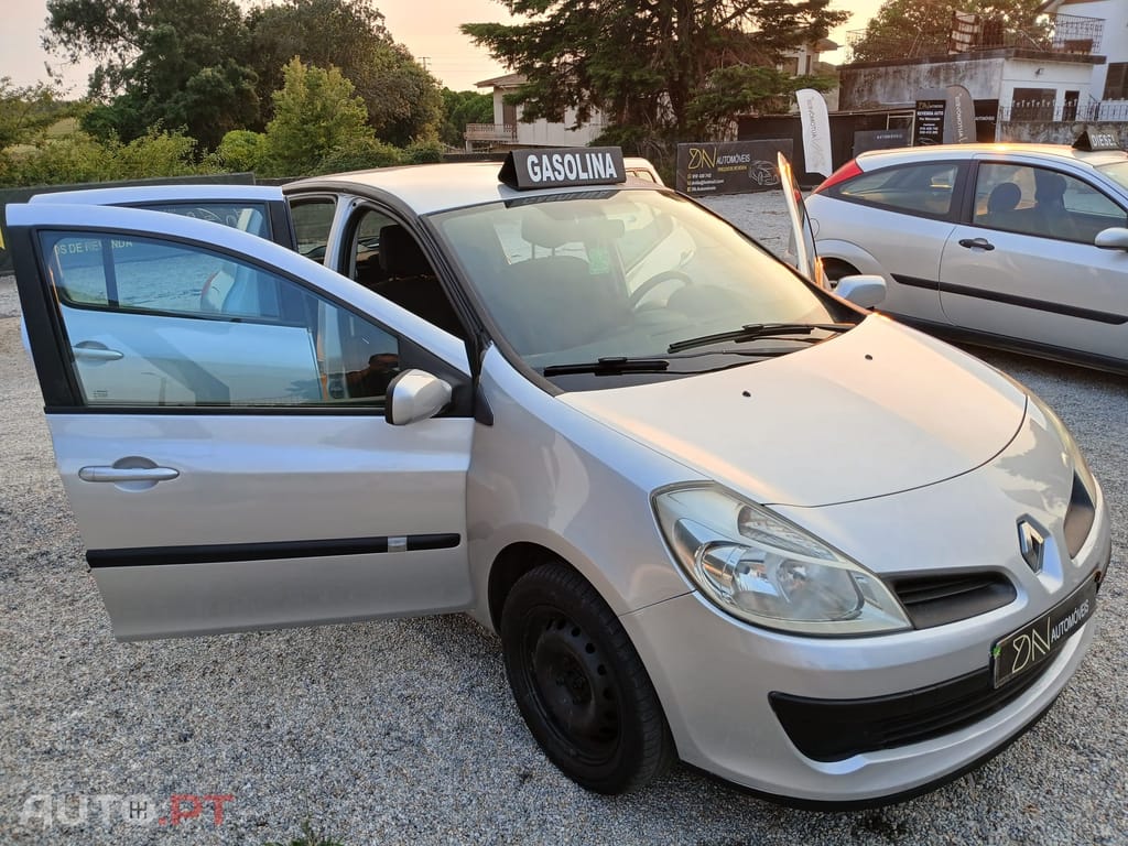 Renault Clio 1.2 16V Confort