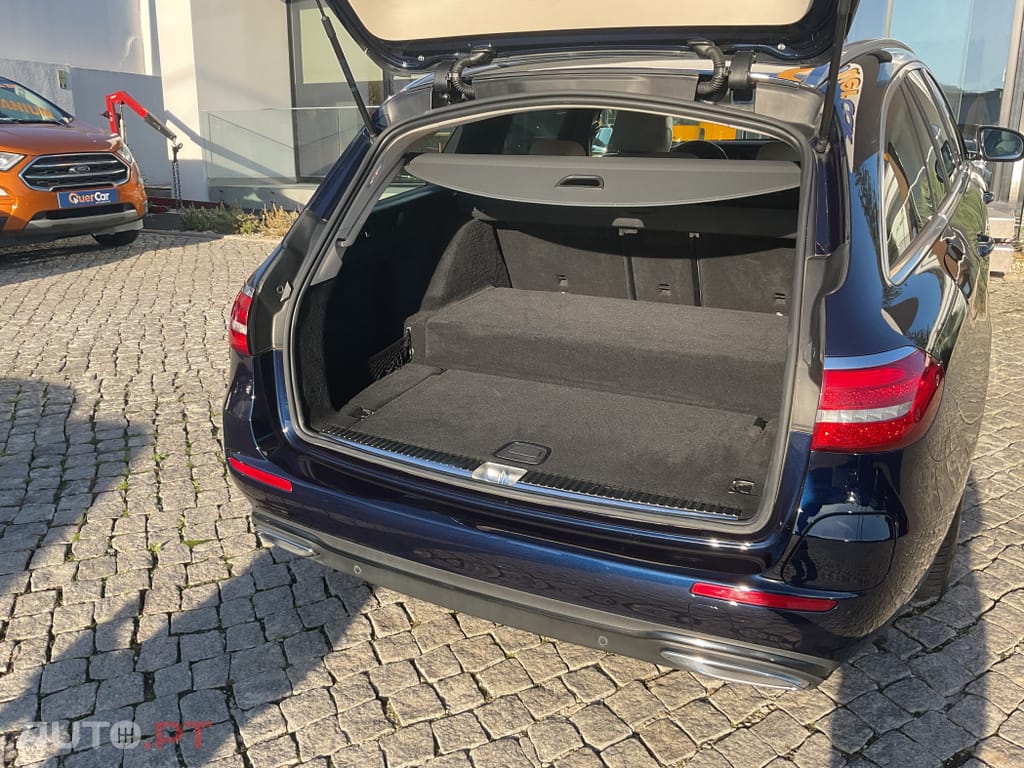 Mercedes-Benz E 300 de Avantgarde