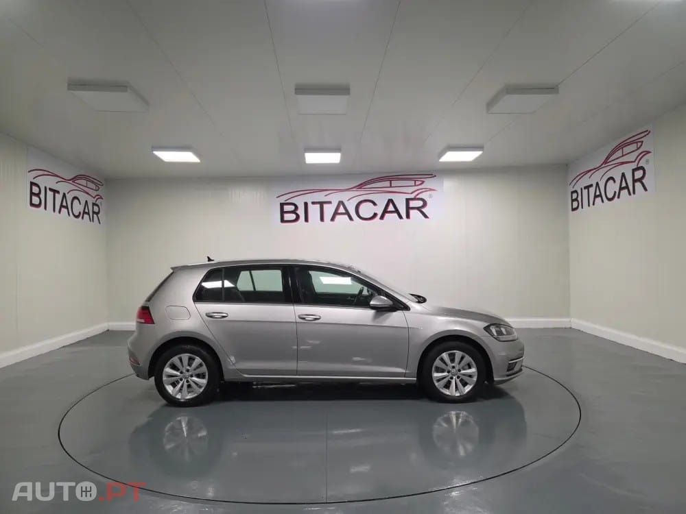 Volkswagen Golf 1.6 TDI CONFORTLINE