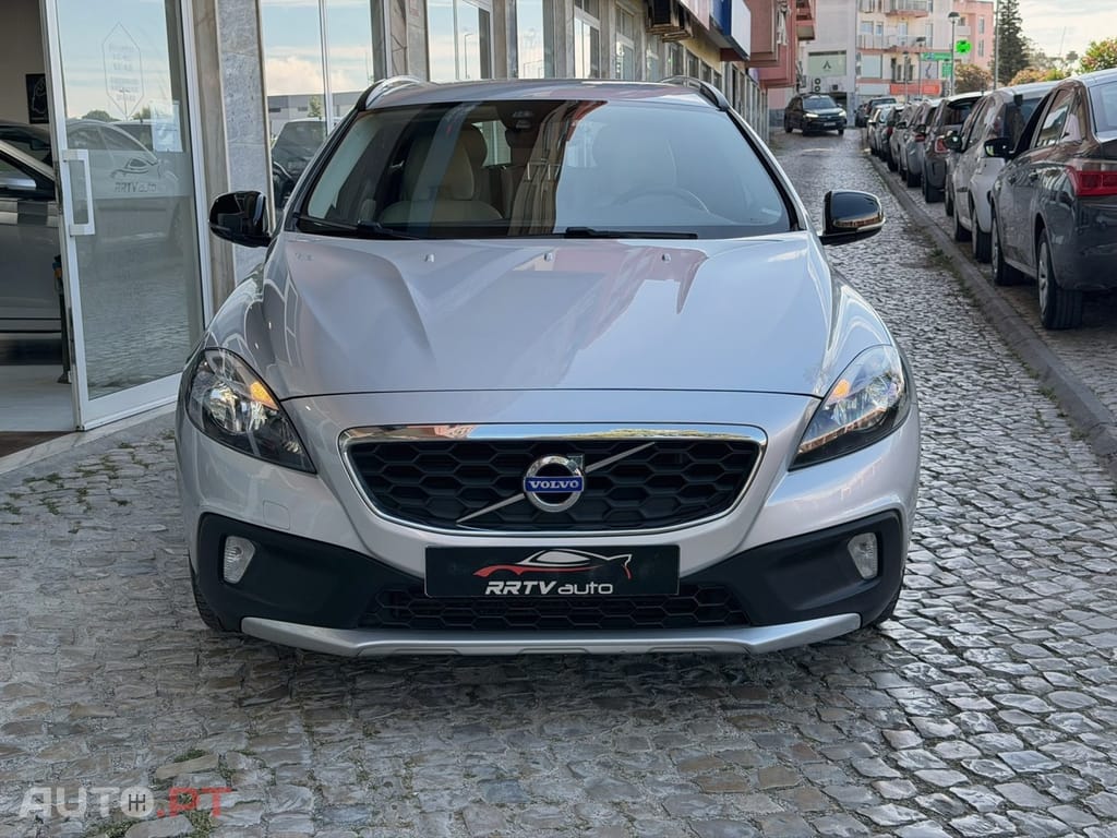 Volvo V40 Cross Country 1.6 D2 Momentum