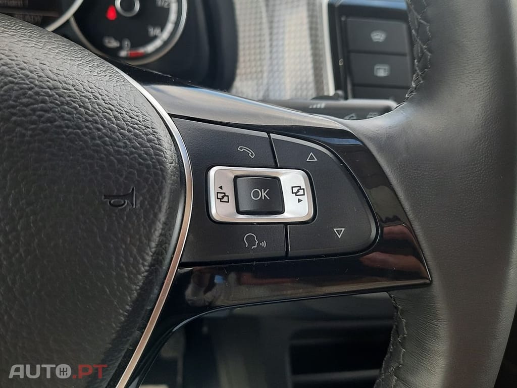 Volkswagen e-Up Entry