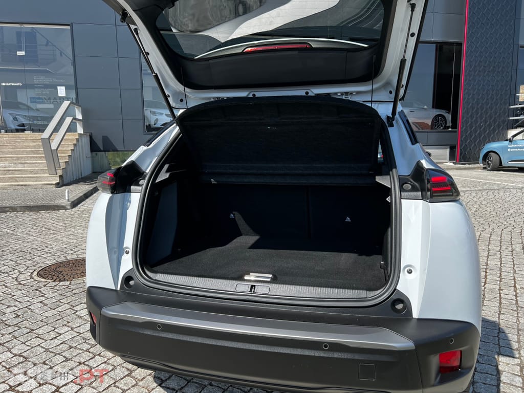 Peugeot 2008 1.2 PureTech Allure
