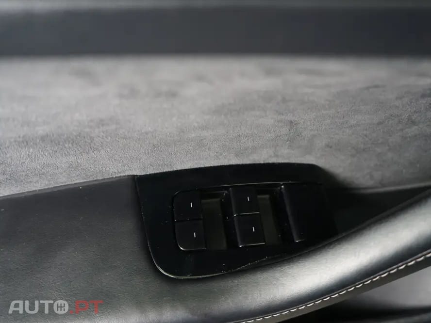 Tesla Model 3 Standard Range Plus RWD