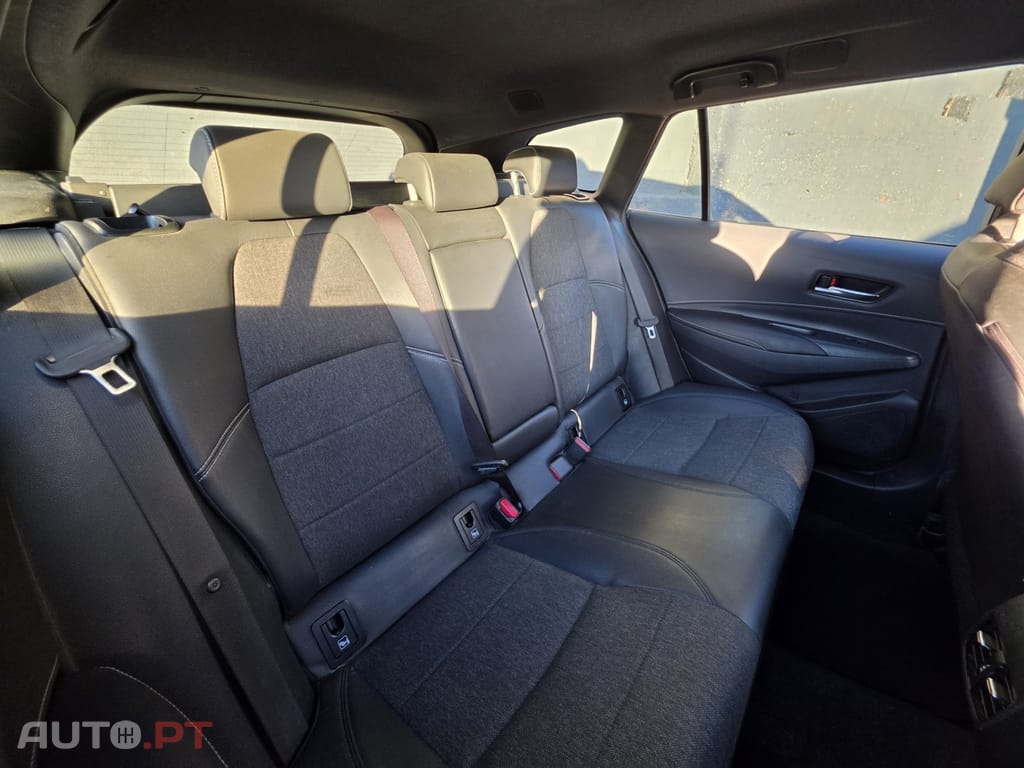 Toyota Corolla Touring Sports 1.8 Hybrid Comfort+P.Sport