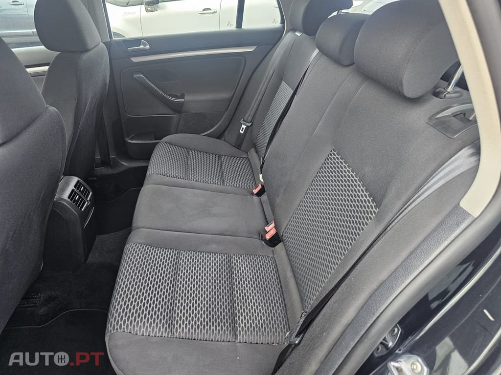 Volkswagen Golf 1.6 TDI Trendline
