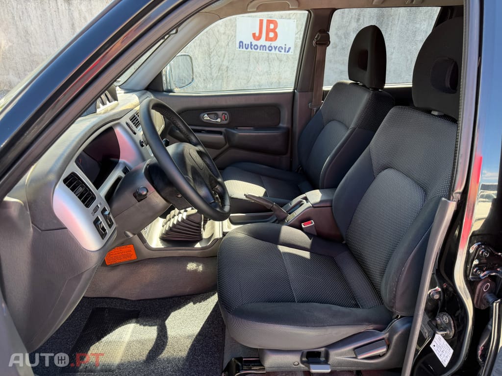 Mitsubishi L200 2.5 TD Strakar Elegance HT