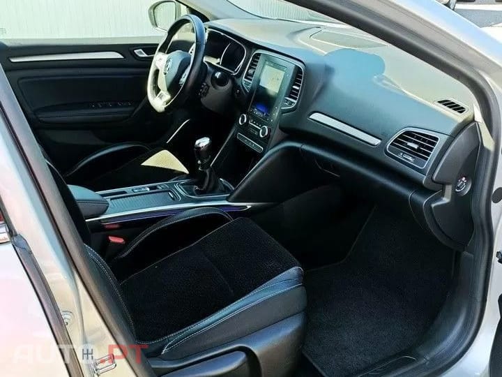 Renault Mégane 1.5 Blue dCi Intens