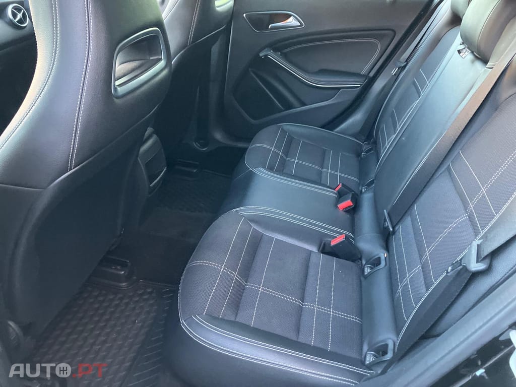 Mercedes-Benz A 180 1.8CDI Urban Cx. Aut.