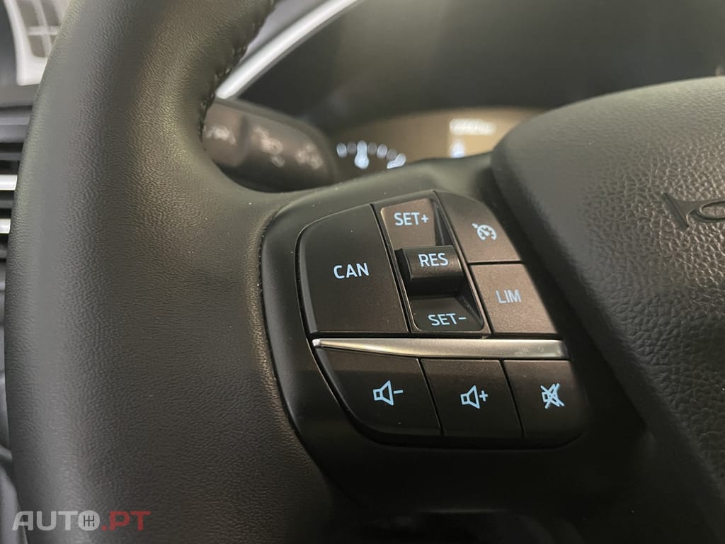 Ford Focus 1.0 EcoBoost CONNECTED