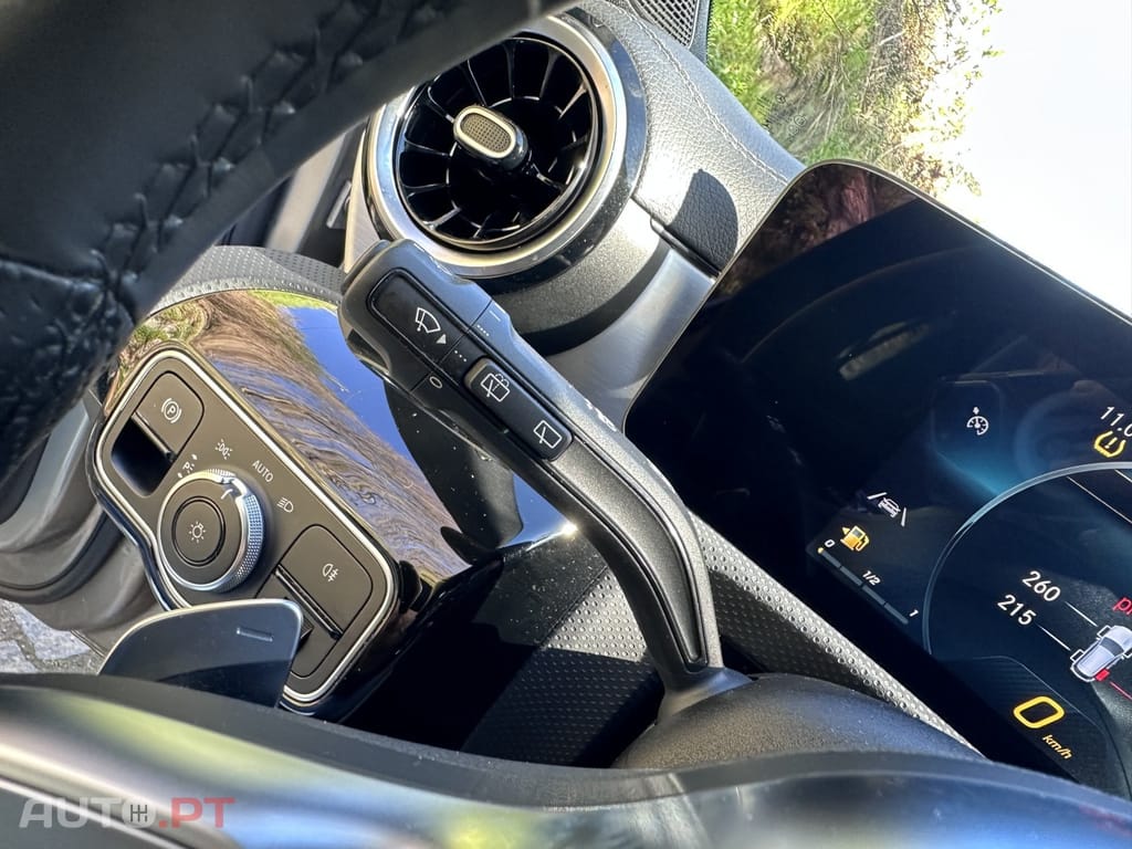 Mercedes-Benz CLA 180 d Shooting Brake 7G-DCT AMG Line