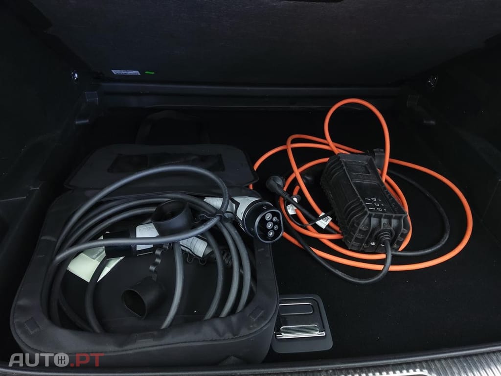 DS DS7 Crossback E-Tense Performance Line+ EAT8