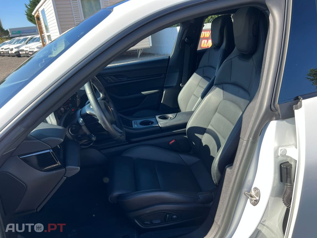 Porsche Taycan 4S